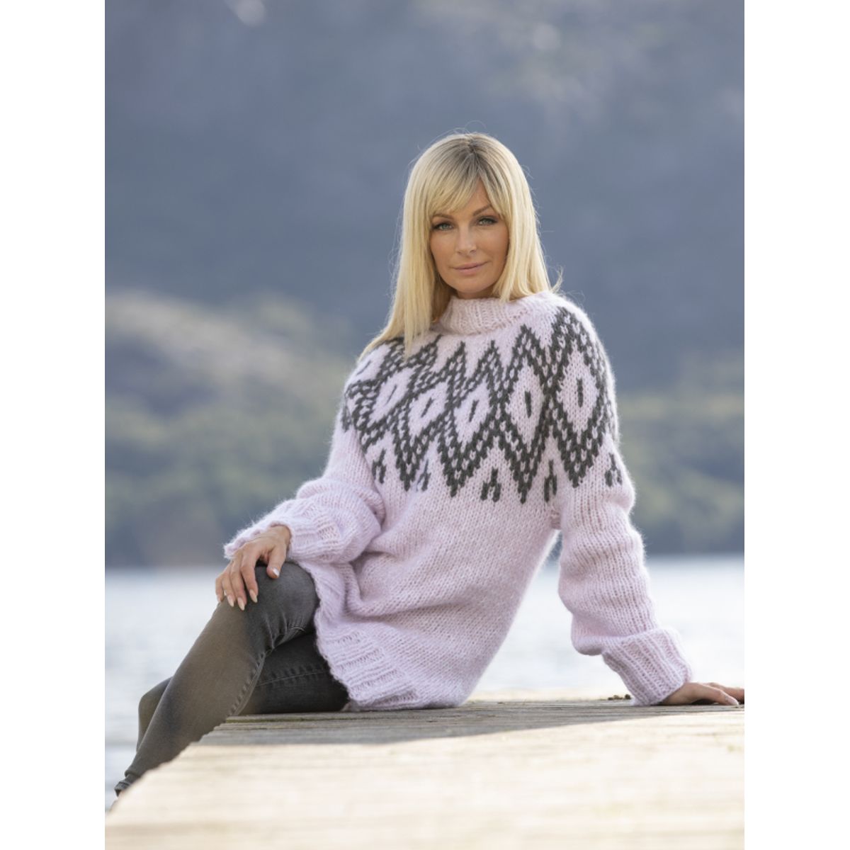 "Bliss" Genser i dobbeltgarn - Viking Design 2022-11B Kit - XS-XXL - Viking Alpaca Bris, fra Viking