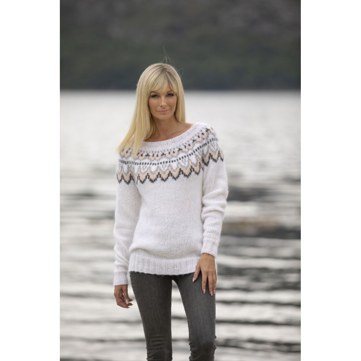 "Mole" Genser - Viking Design 2022-4 Kit - XS-XXL - Viking Alpaca Bris, fra Viking