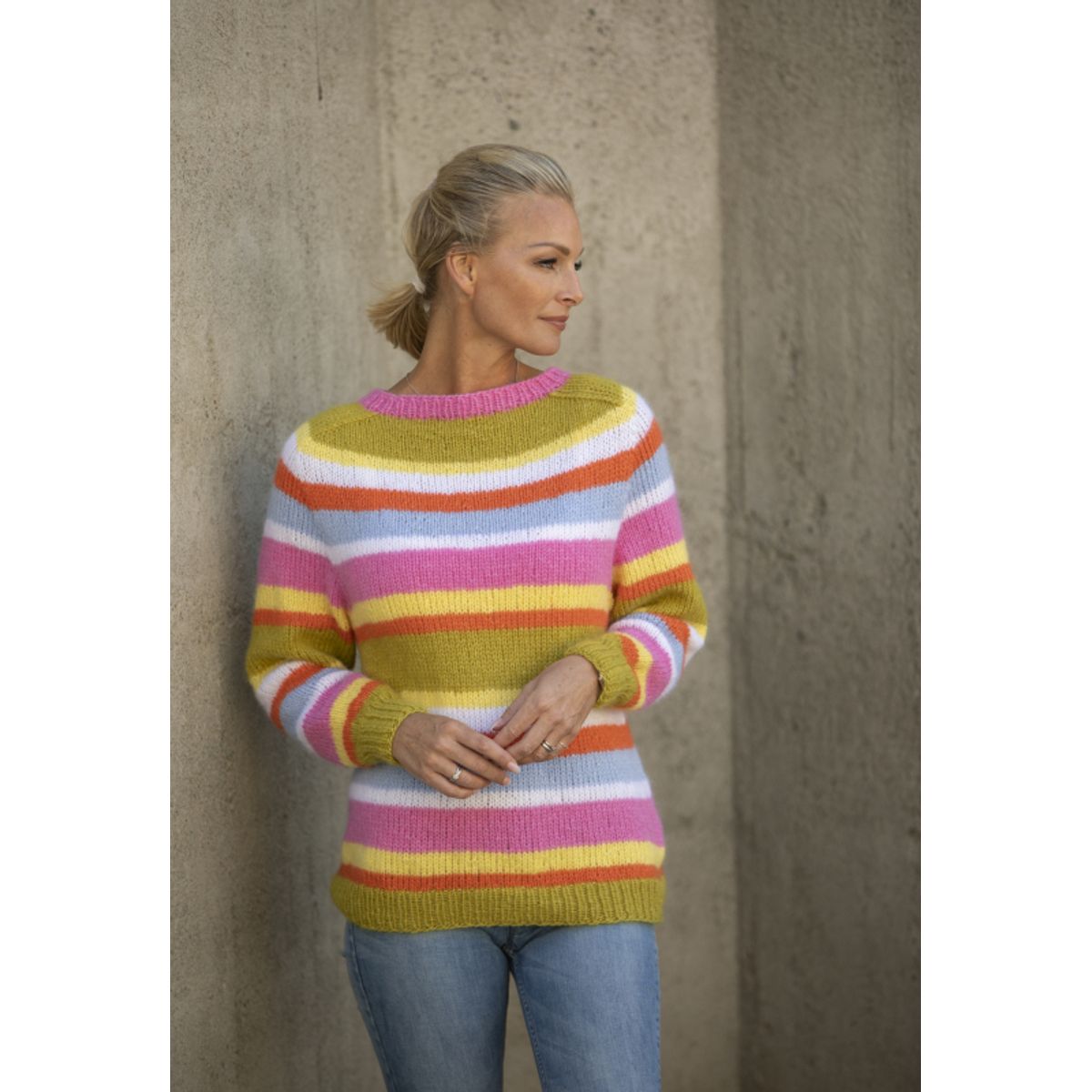 "Malia" Genser - Viking Design 2227-8 Kit - XS-XXL - Viking Alpaca Bris, fra Viking