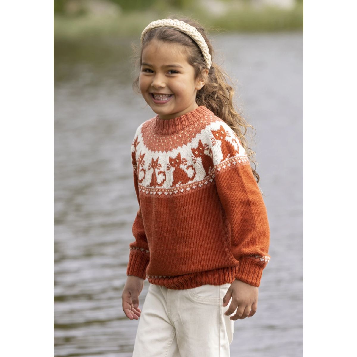 "Katte" Genser- Viking Design 2323-4 Kit - 1 - 8år - Viking Bambino, fra Viking