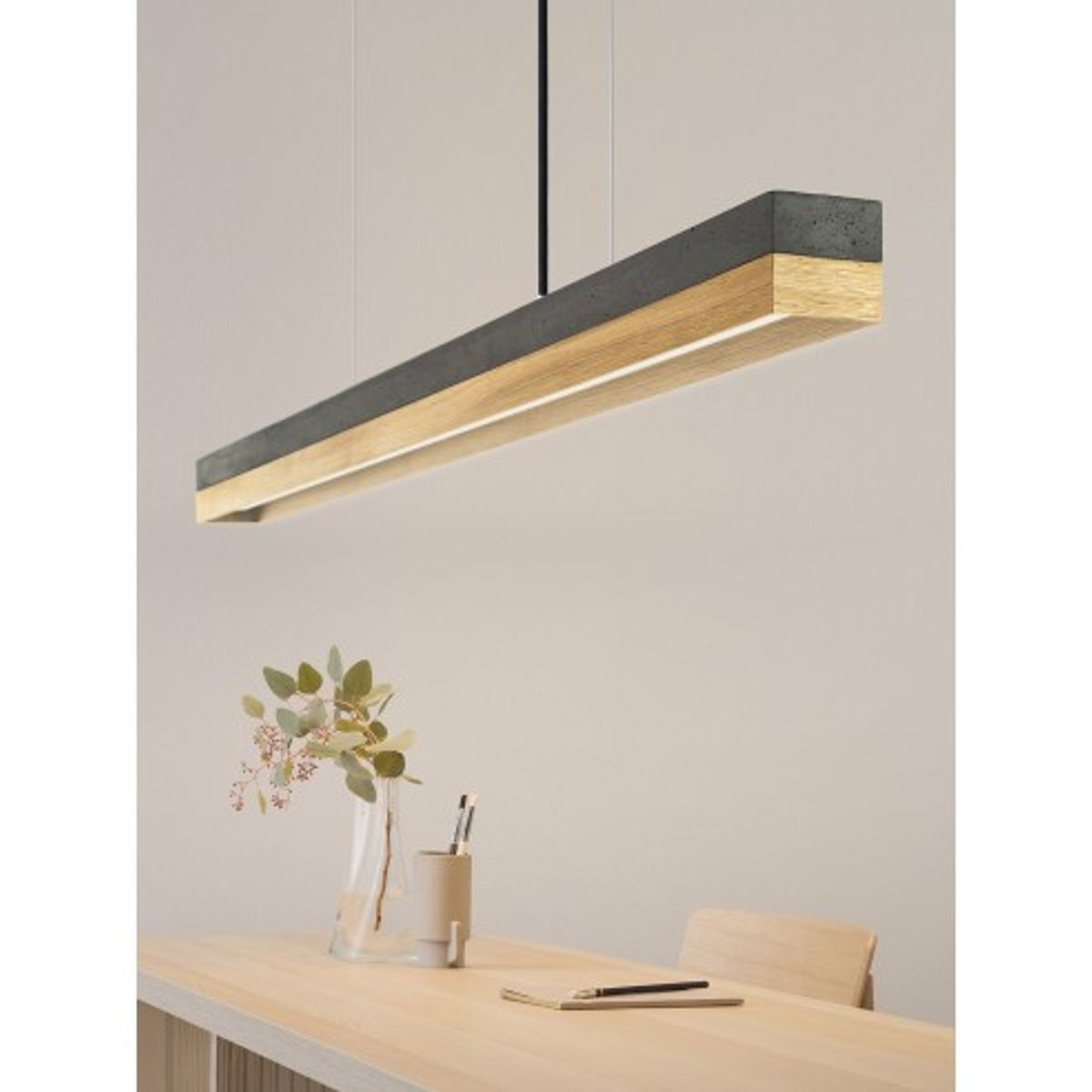 Langbordspendel i beton og egetræ 122 cm 25W LED - Mørk beton/Eg