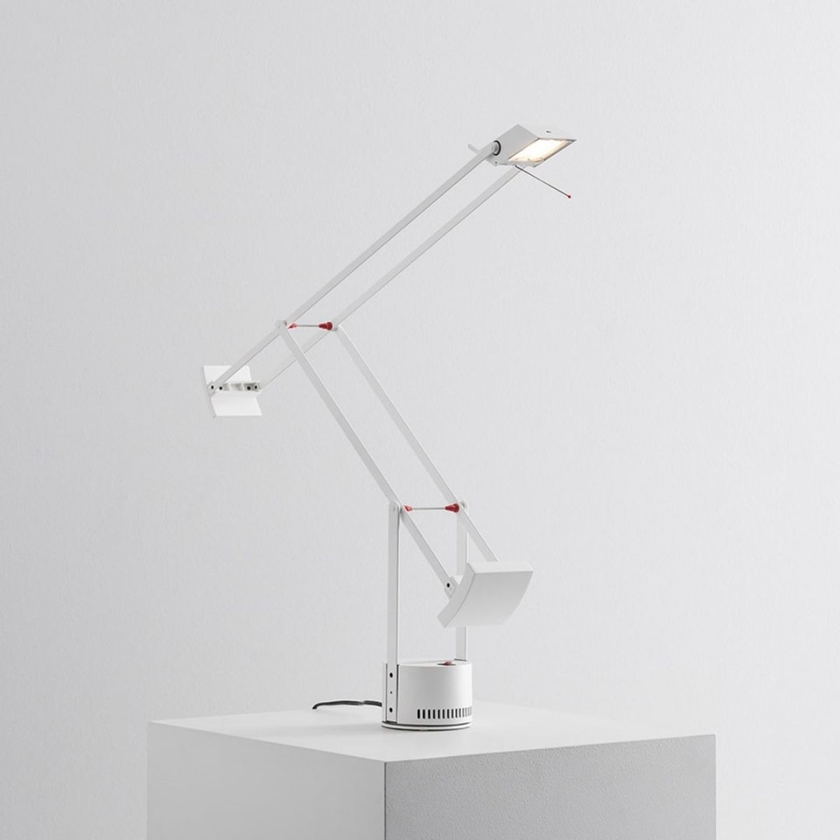 Tizio Bordlampe Hvid - Artemide