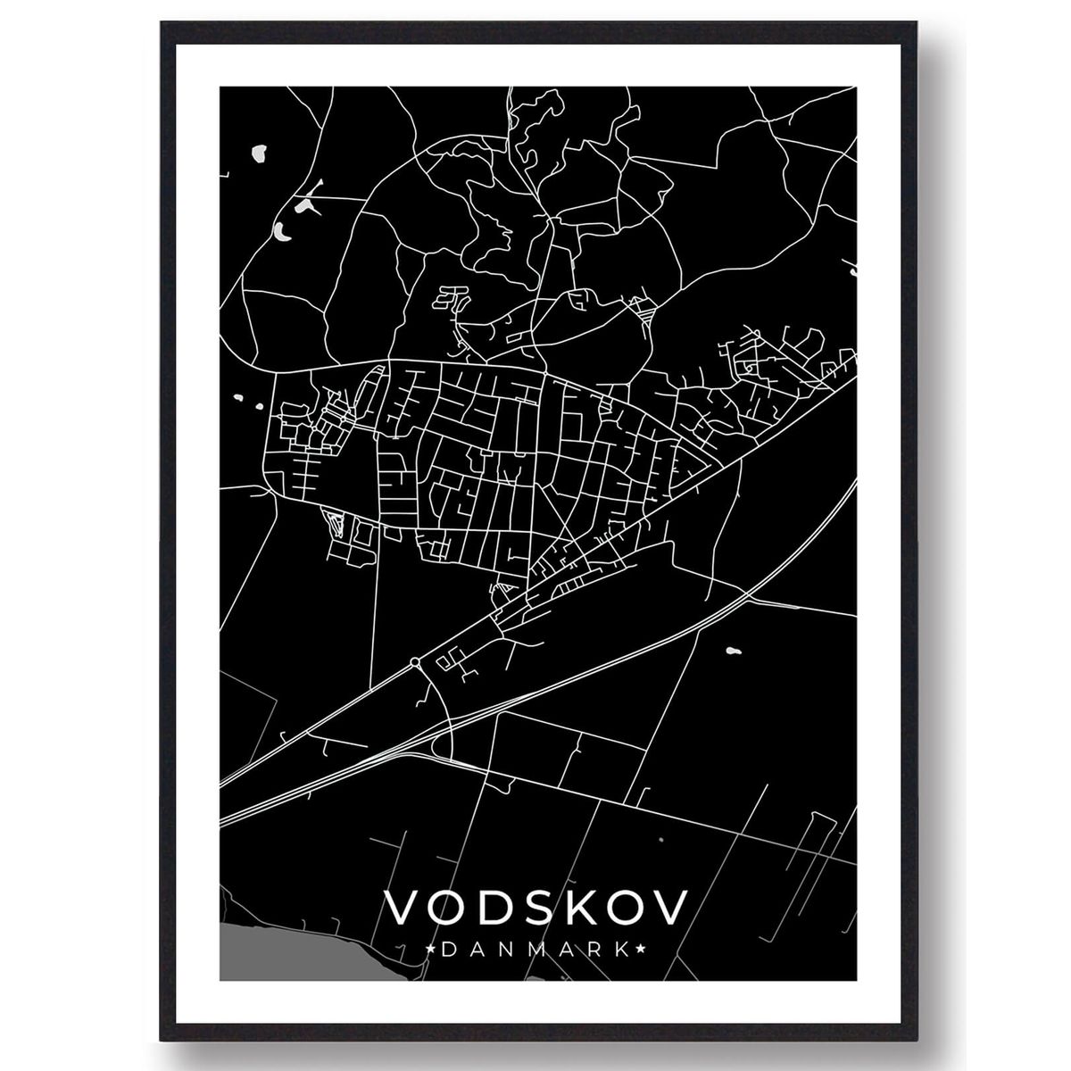 Vodskov by plakat - sort (Størrelse: L - 50x70cm (B2))