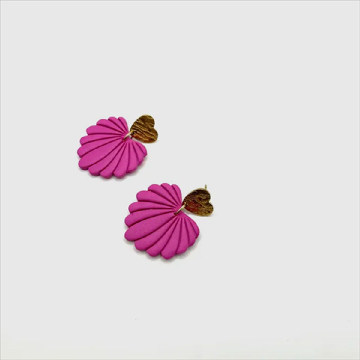 Alice Earrings, fuchsia