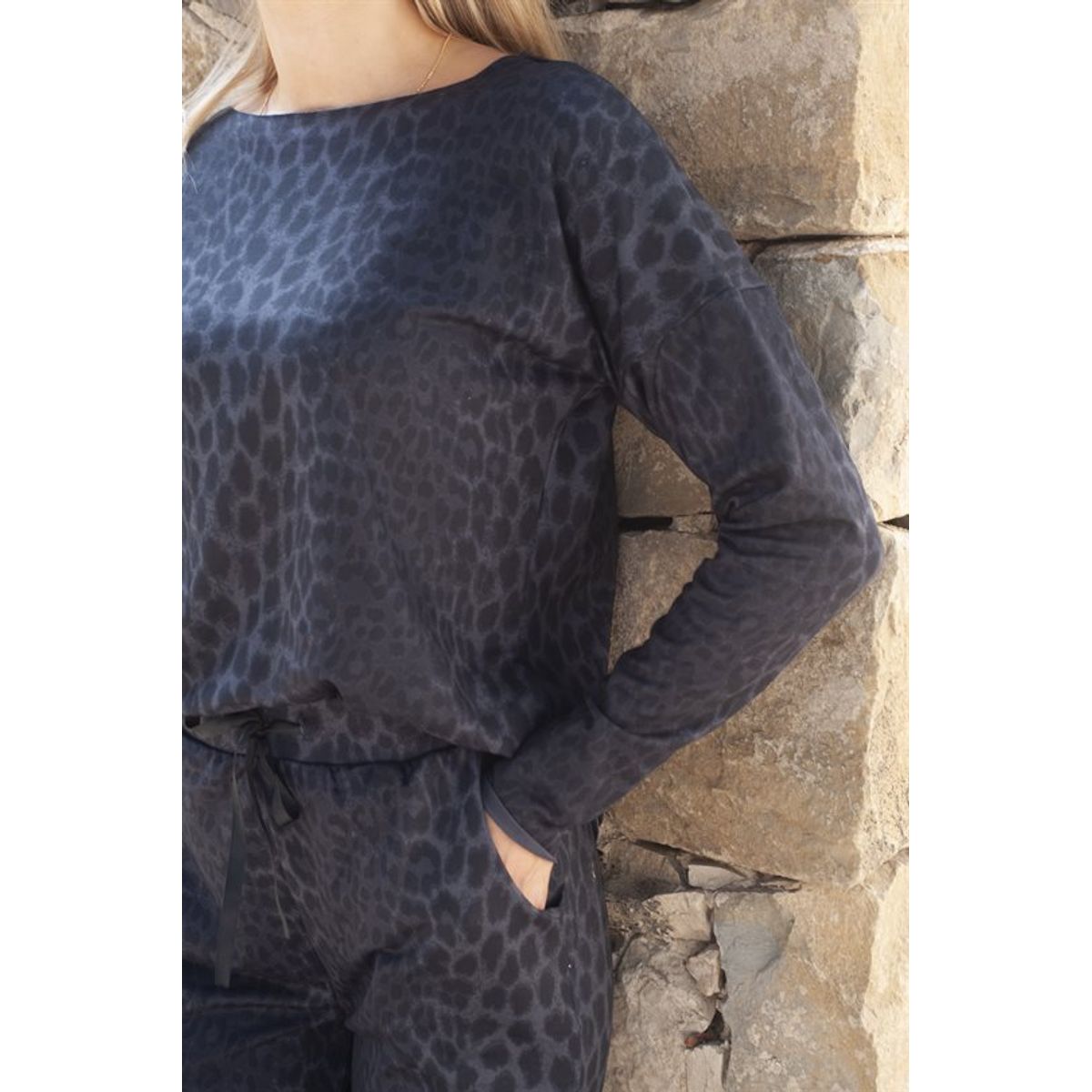 Liberté - Alma Ls Top (Fleece) - Dark Grey Leo